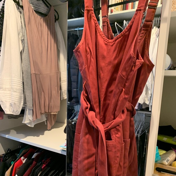 Maternity jump suit with pockets - Picture 1 of 3